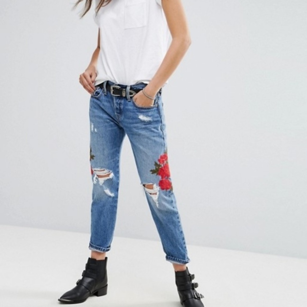 Levi's Original Fit 501 Taper Leg Cropped Jeans